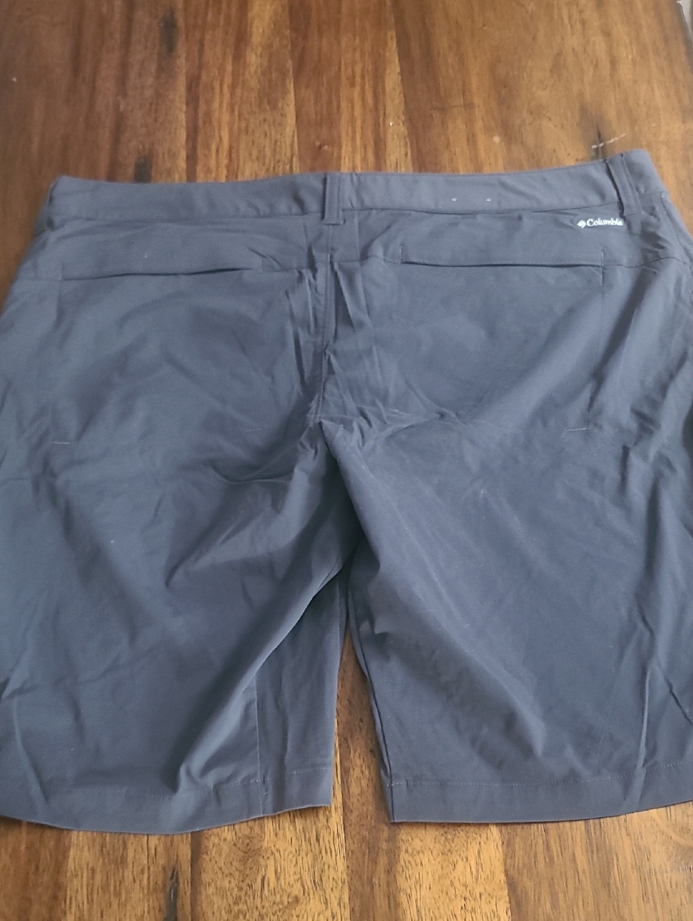 Columbia Grey Hiking Shorts - Size 22W Womens